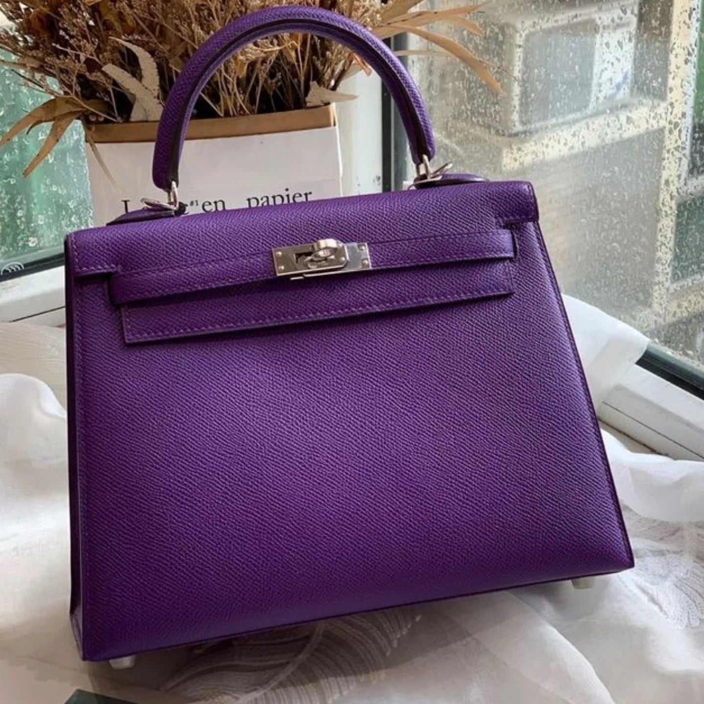 30 Years of Handcrafting Luxury Leather Bags — Direct from Our Certified Factory