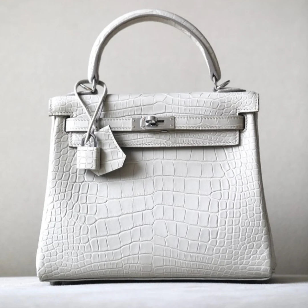 30 Years of Handcrafting Luxury Leather Bags — Direct from Our Certified Factory